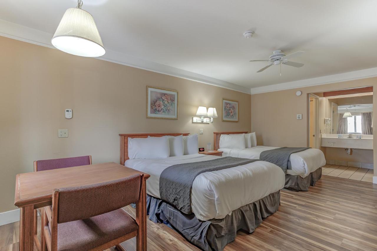 Shasta Pines Motel & Suites Burney Bagian luar foto